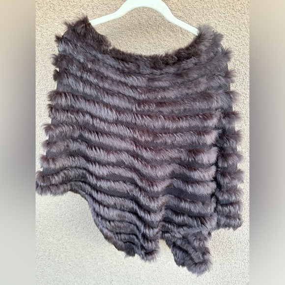 Cejon Fur Shawl with Thin Lining | Size M - Picture 2 of 3